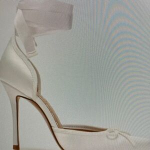 Elegant White Satin Women's Heels
